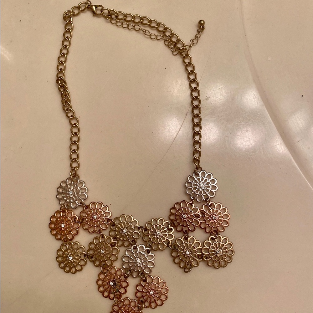“Hannah” floral necklace